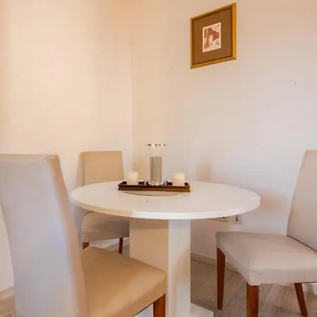Lolita Apartment *